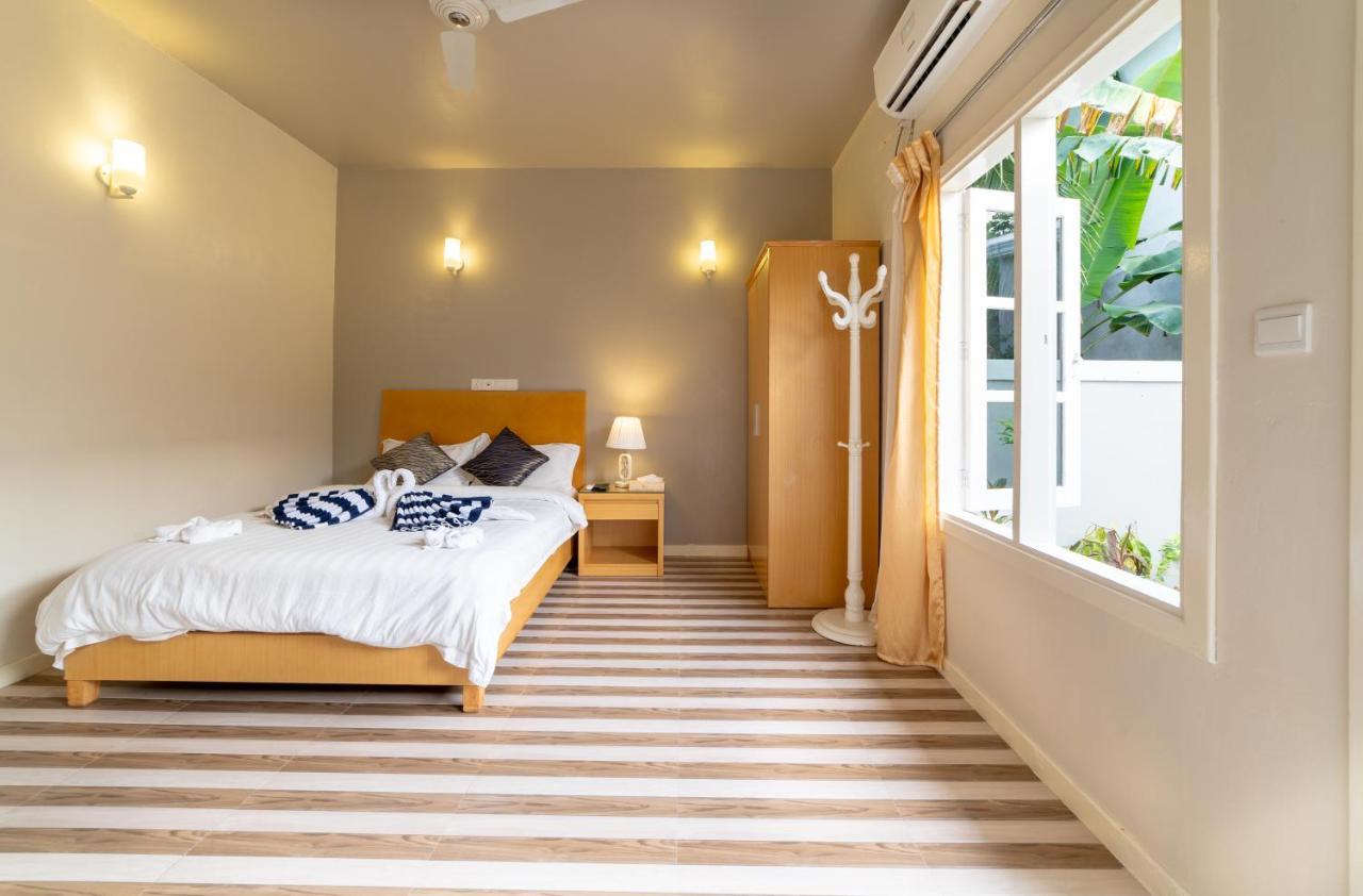 Ukulhas Beach Inn Exteriör bild