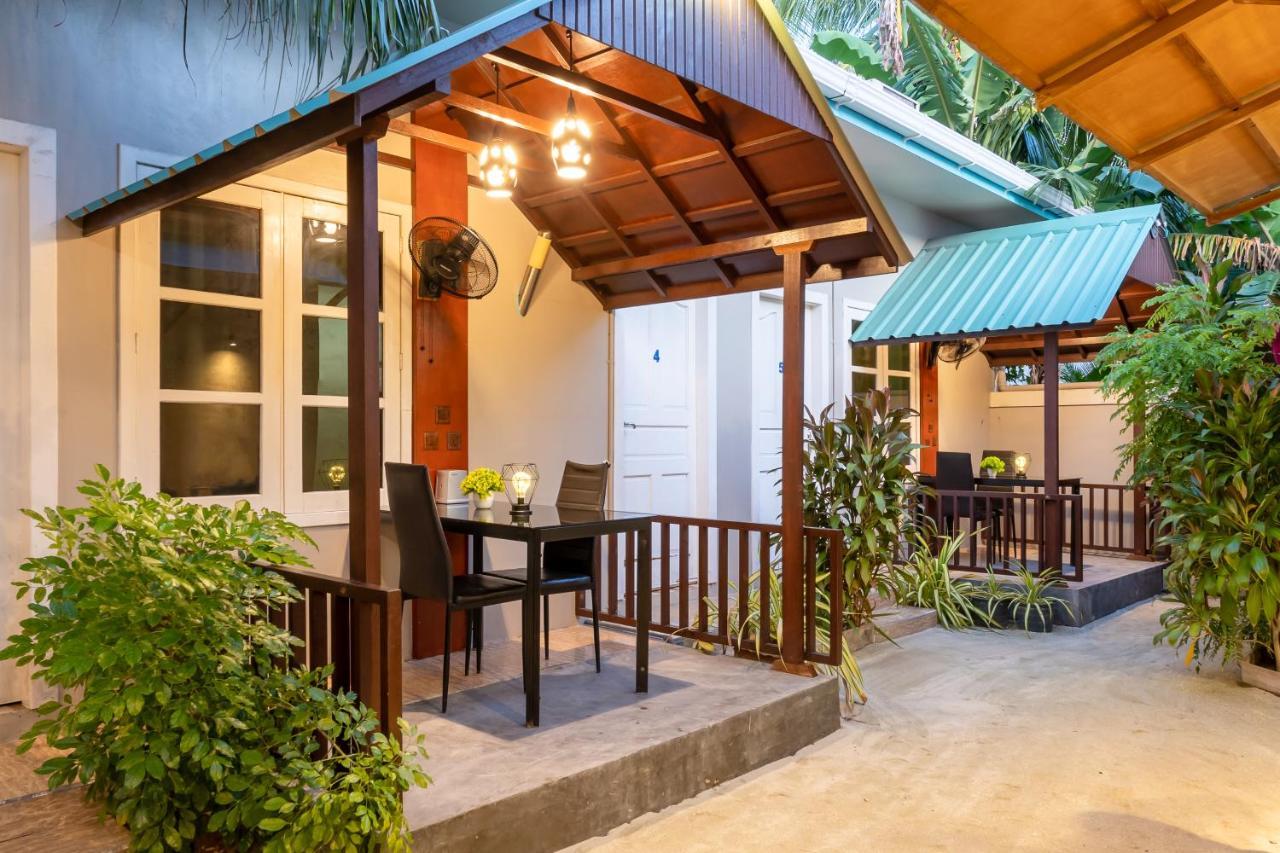 Ukulhas Beach Inn Exteriör bild